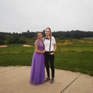 Meet your Posher, Emilie